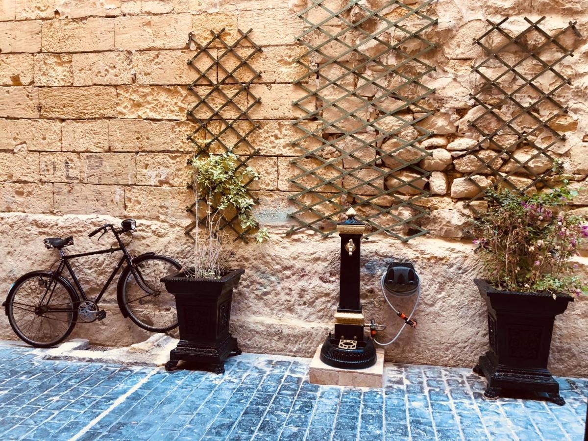 10 La Ruelle Leilighet Valletta Eksteriør bilde