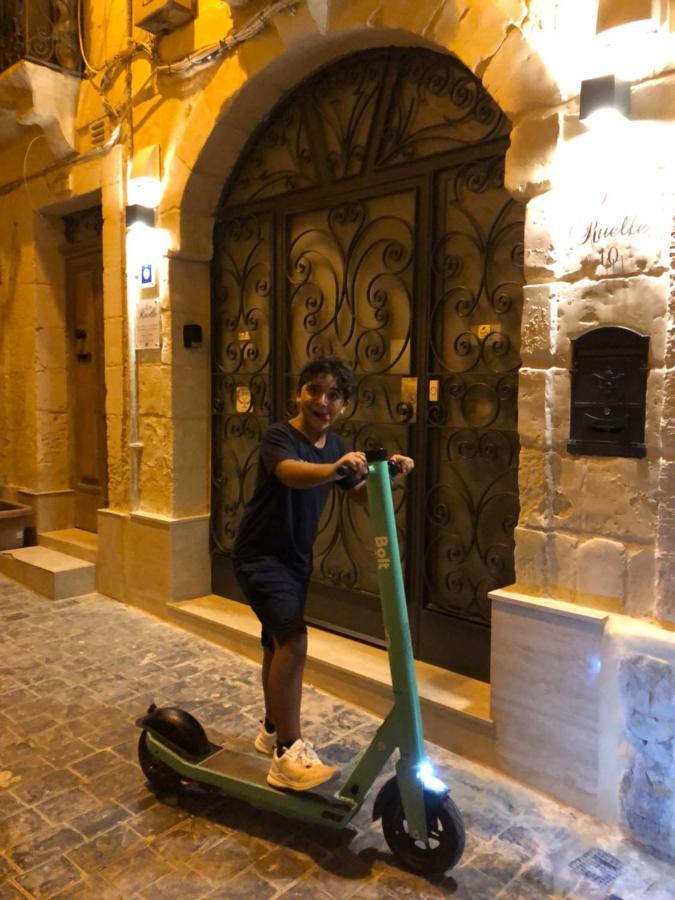 10 La Ruelle Leilighet Valletta Eksteriør bilde